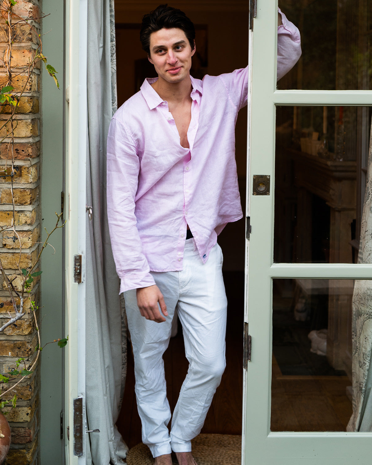 Shirt with pink pants online